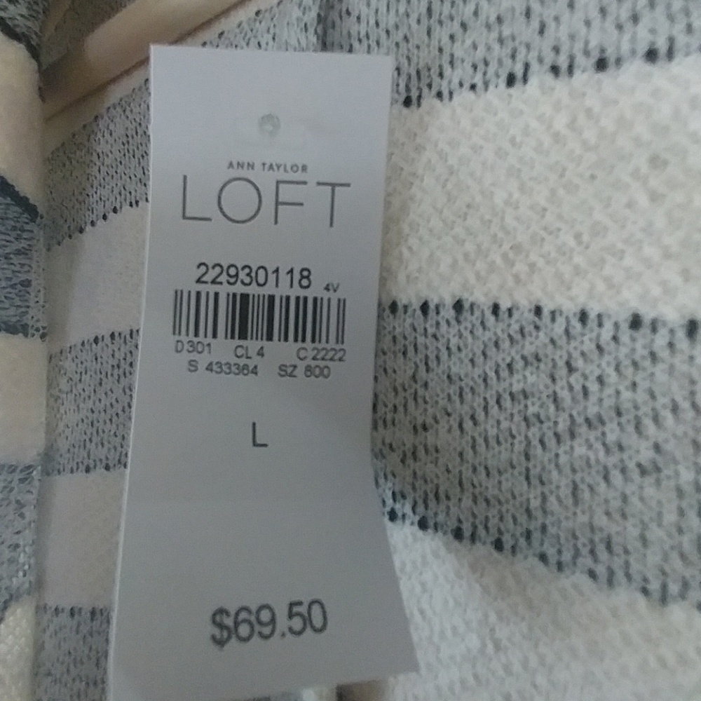 Cardigan - Picture 2 of 5